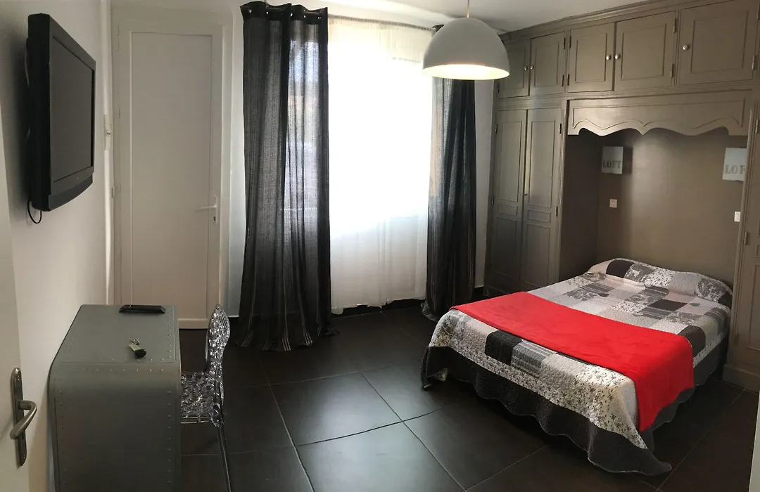 Hotel Les Arbousiers-1